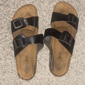 SIZE 10 Falls Creek Sandals